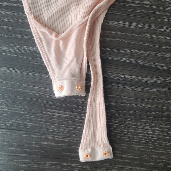 Knix Ribbed Blush Pink Soft Sleeveless Bodysuit Neutral Casual Summer Size Large - Picture 8 of 10